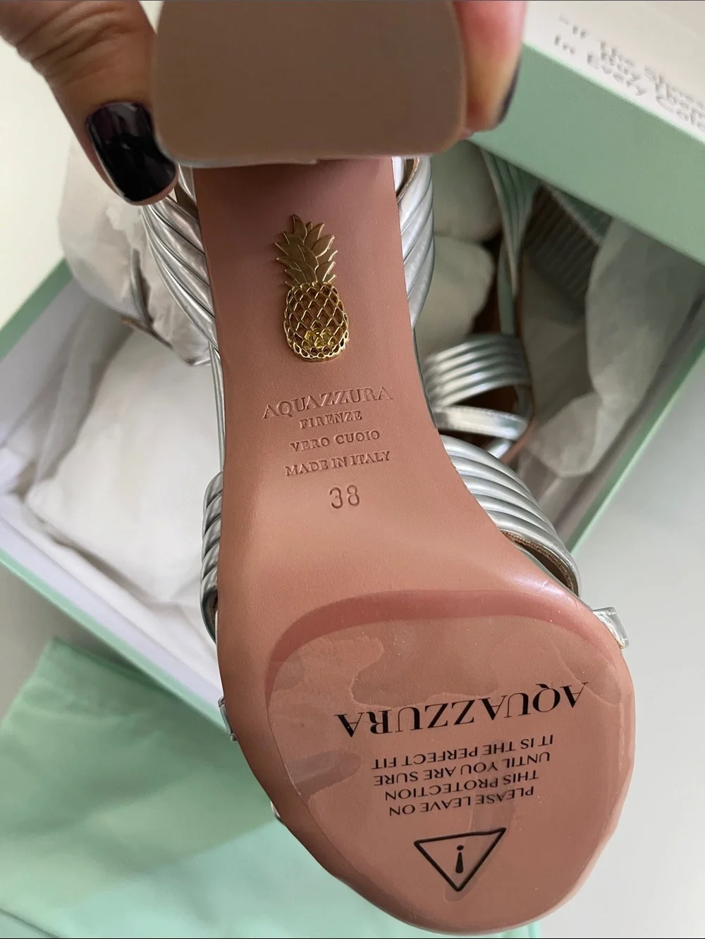 New Aquazzura Very Sundance Silver Leather 85mm 3.5